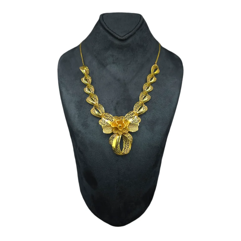 Flower Pear Necklace