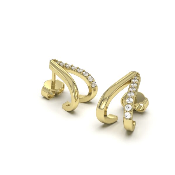 Elegant V-Shape Diamond